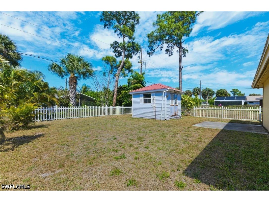 819 98th Avenue N Naples FL 34108 226012979 image21