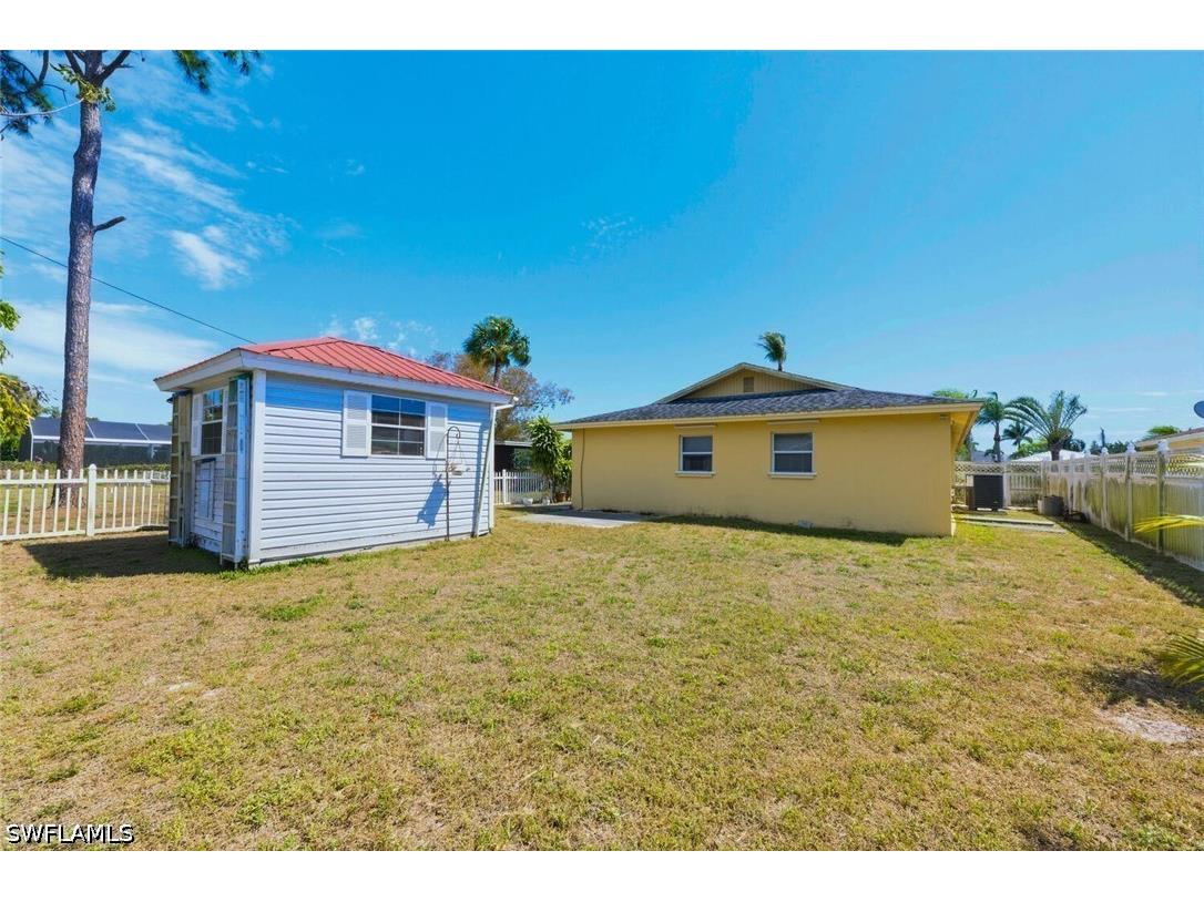 819 98th Avenue N Naples FL 34108 226012979 image22