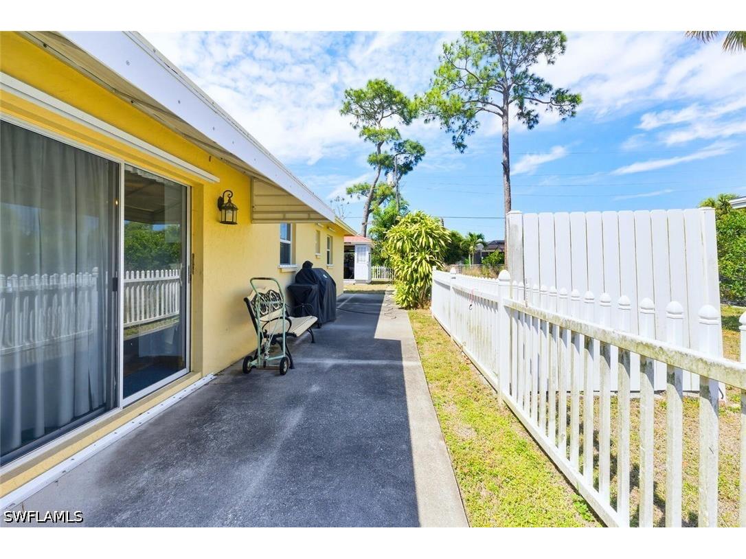 819 98th Avenue N Naples FL 34108 226012979 image23