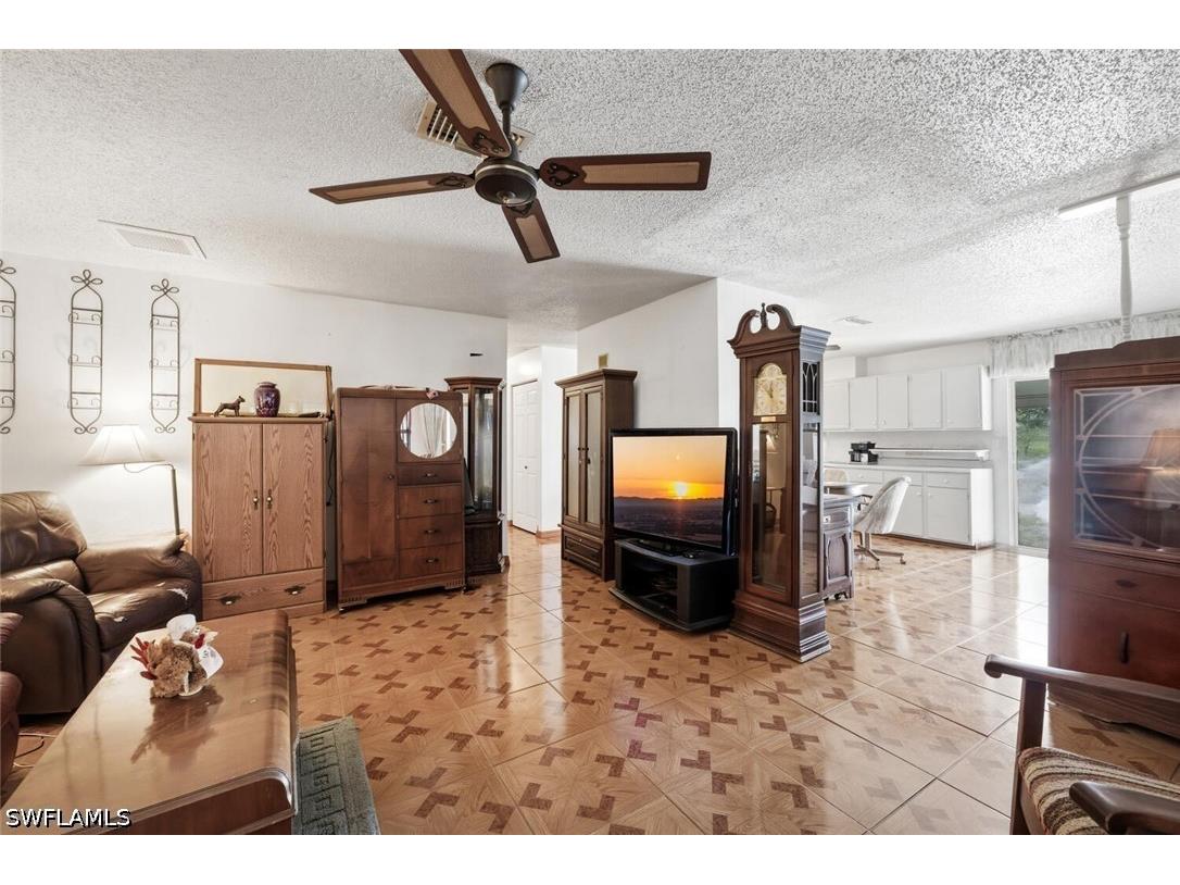 819 98th Avenue N Naples FL 34108 226012979 image9
