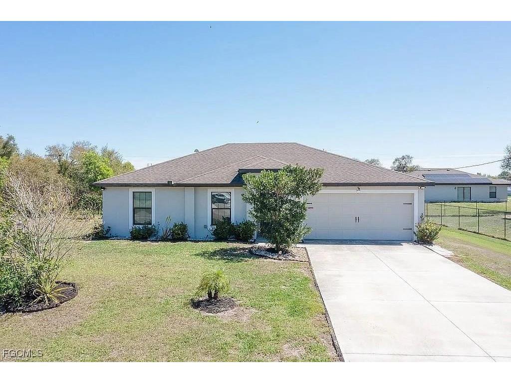 819 La Salle Avenue Fort Myers FL 33913 2025016344 image1