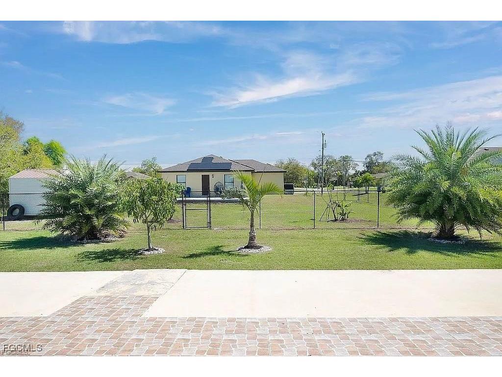 819 La Salle Avenue Fort Myers FL 33913 2025016344 image21
