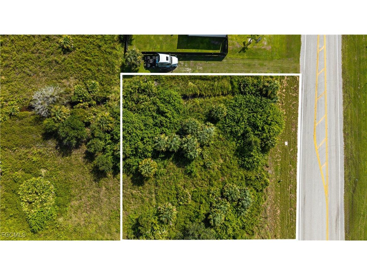 819 Milwaukee Boulevard Lehigh Acres FL 33974 2025012316 image4