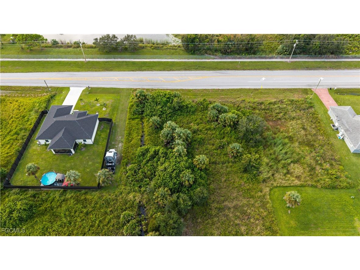 819 Milwaukee Boulevard Lehigh Acres FL 33974 2025012316 image5