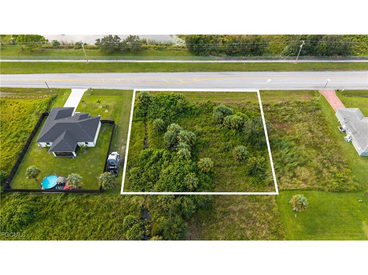 819 Milwaukee Boulevard Lehigh Acres FL 33974 2025012316 image6