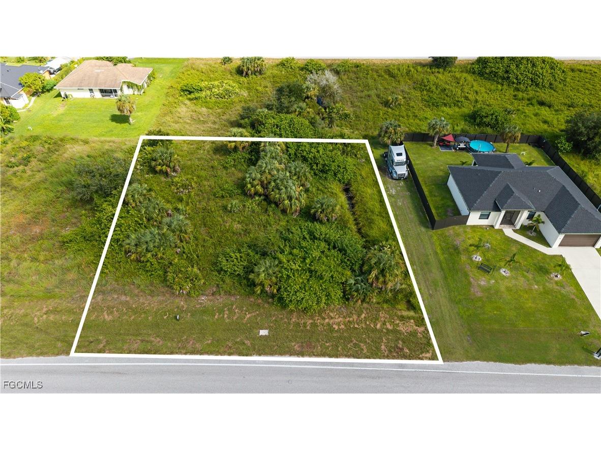 819 Milwaukee Boulevard Lehigh Acres FL 33974 2026001362 image1