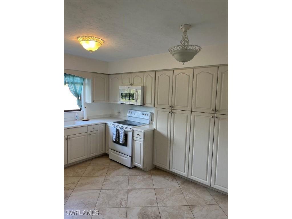 819 Palm View Drive #17 Naples FL 34110 225064771 image6