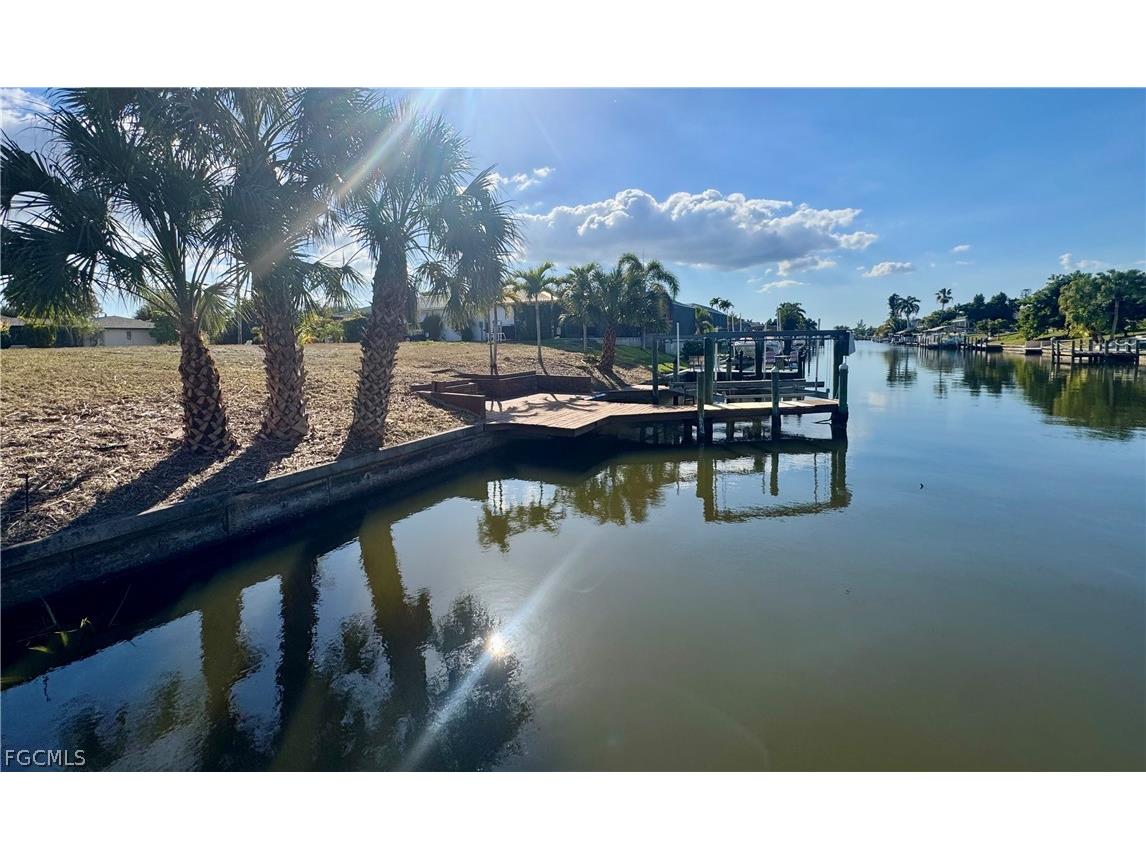 819 SE 33rd Terrace Cape Coral FL 33904 2026008633 image11