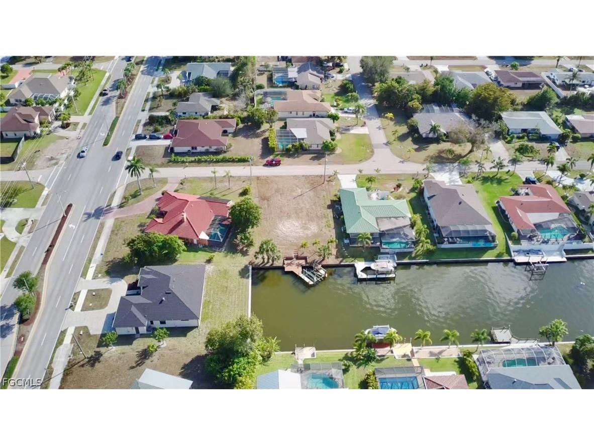 819 SE 33rd Terrace Cape Coral FL 33904 2026008633 image19