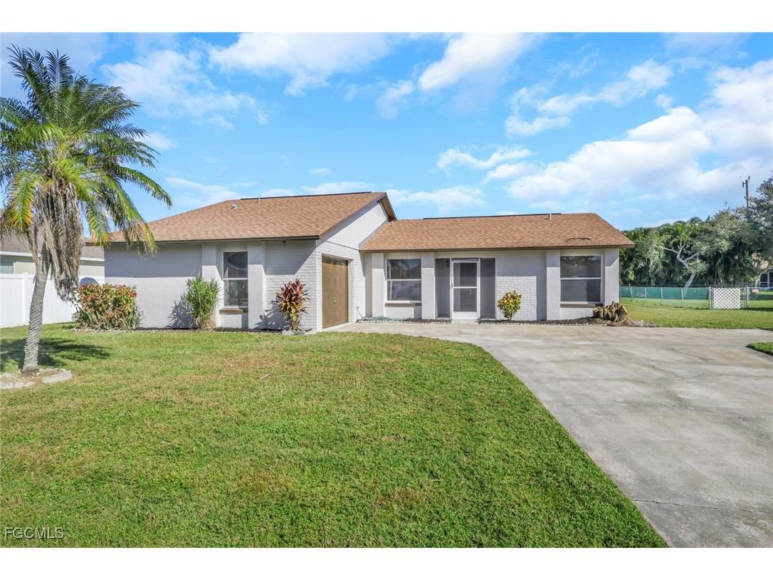 819 SE 5th Avenue Cape Coral FL 33990 2025020619 image1