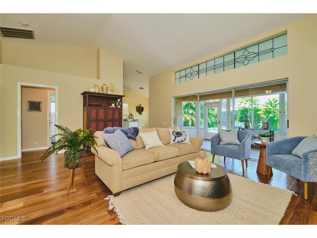 8192 Breton Circle Fort Myers FL 33912 2025010894 image17