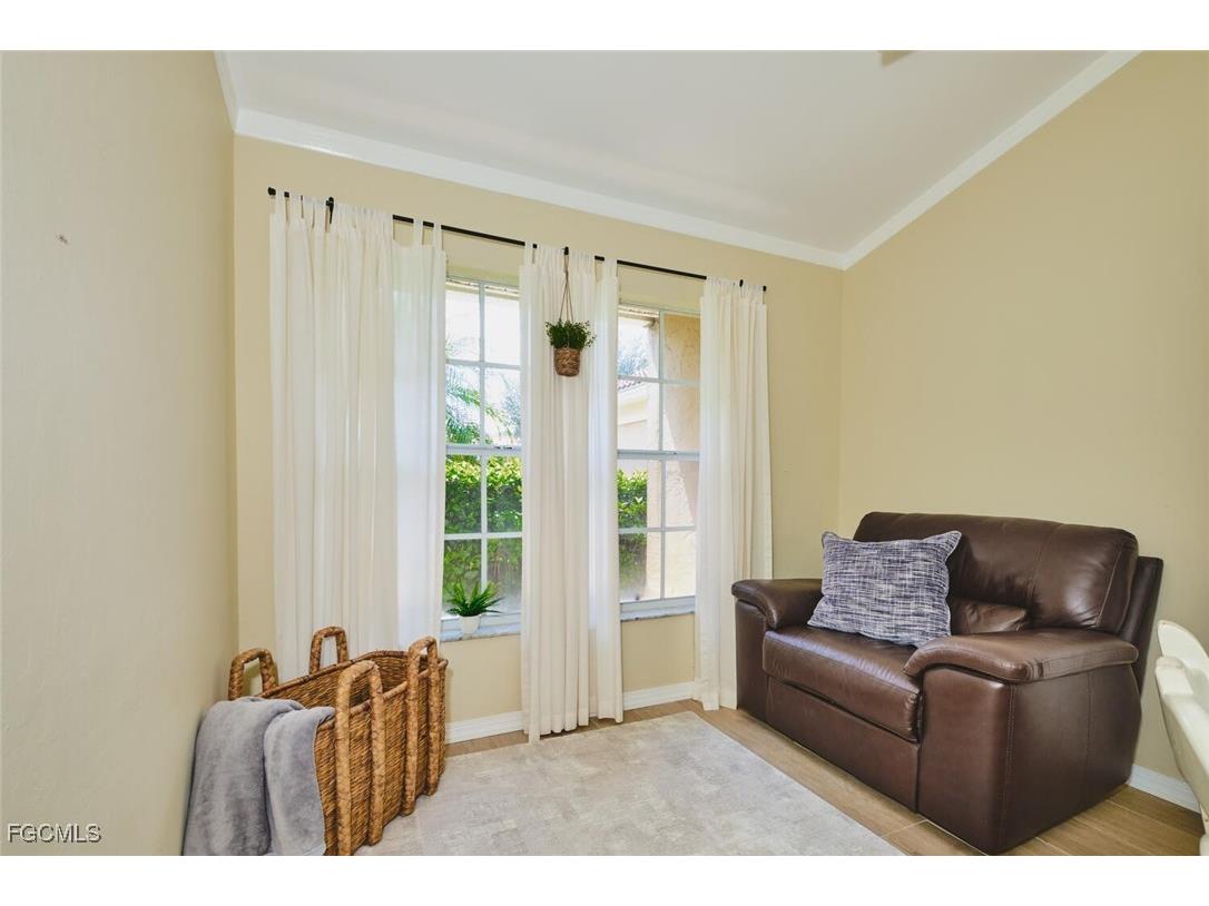 8192 Breton Circle Fort Myers FL 33912 2025010894 image20