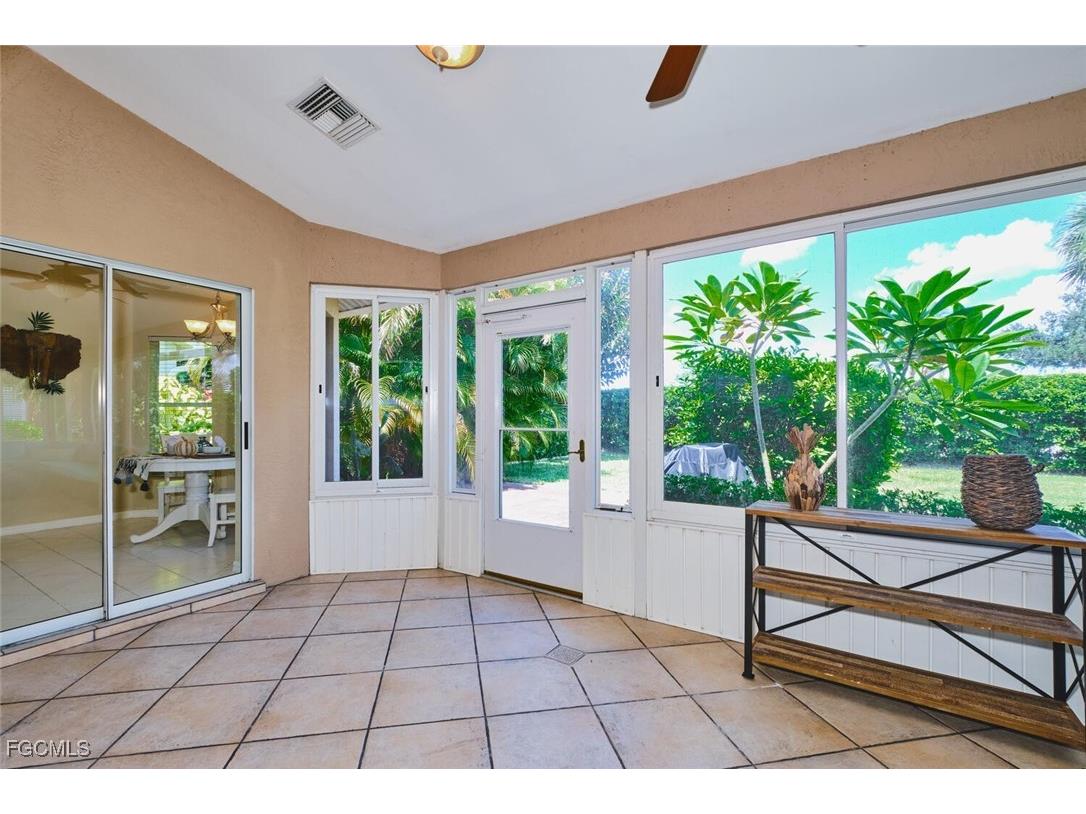 8192 Breton Circle Fort Myers FL 33912 2025010894 image33
