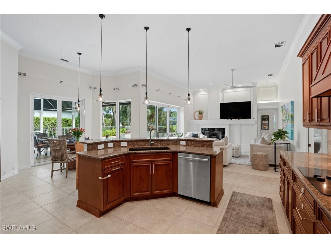 8192 Lowbank Drive Naples FL 34109 225066427 image18