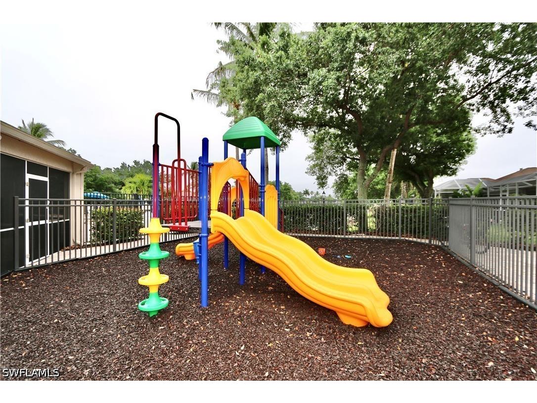 8196 Ibis Cove Circle #B210 Naples FL 34119 226014727 image32