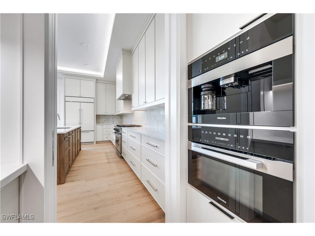 82 9th Street S #205 Naples FL 34102 224082223 image10