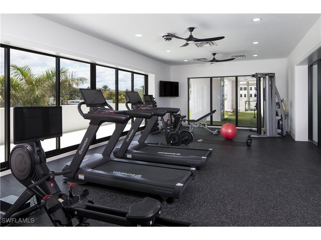 82 9th Street S #205 Naples FL 34102 224082223 image24