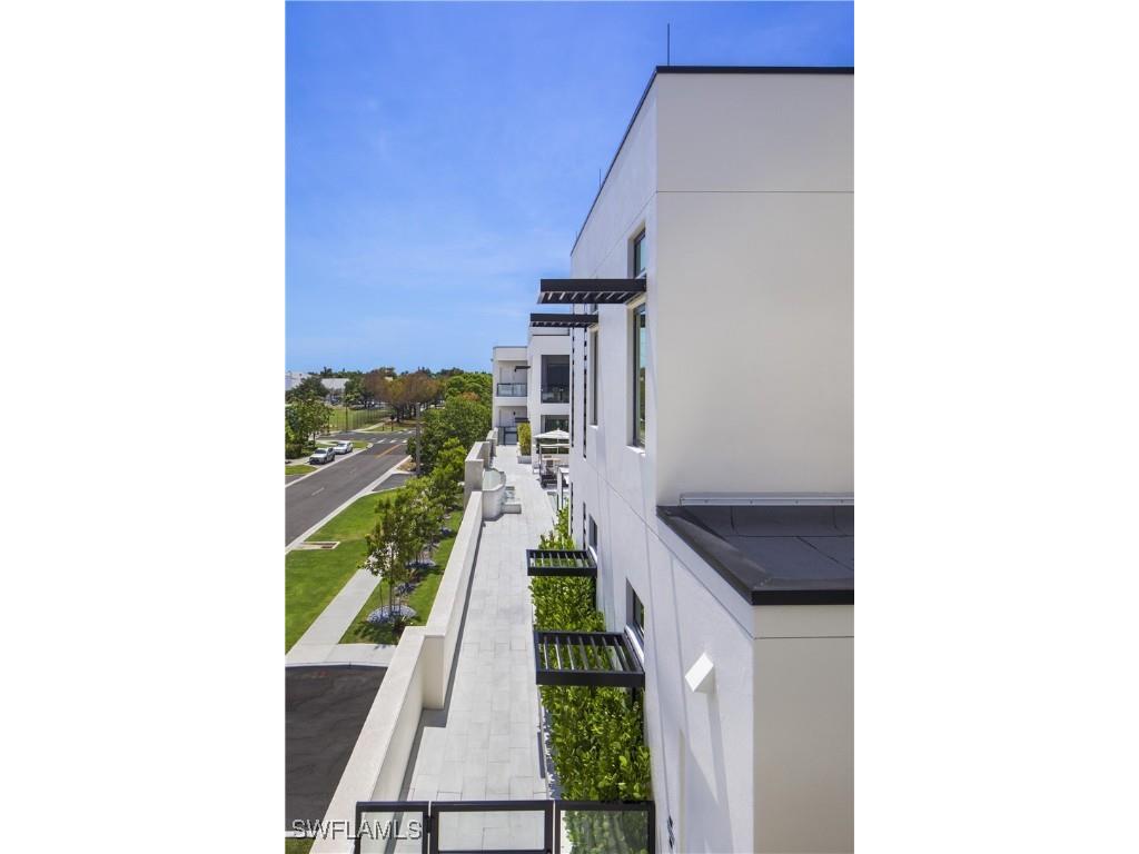 82 9th Street S #205 Naples FL 34102 224082223 image26