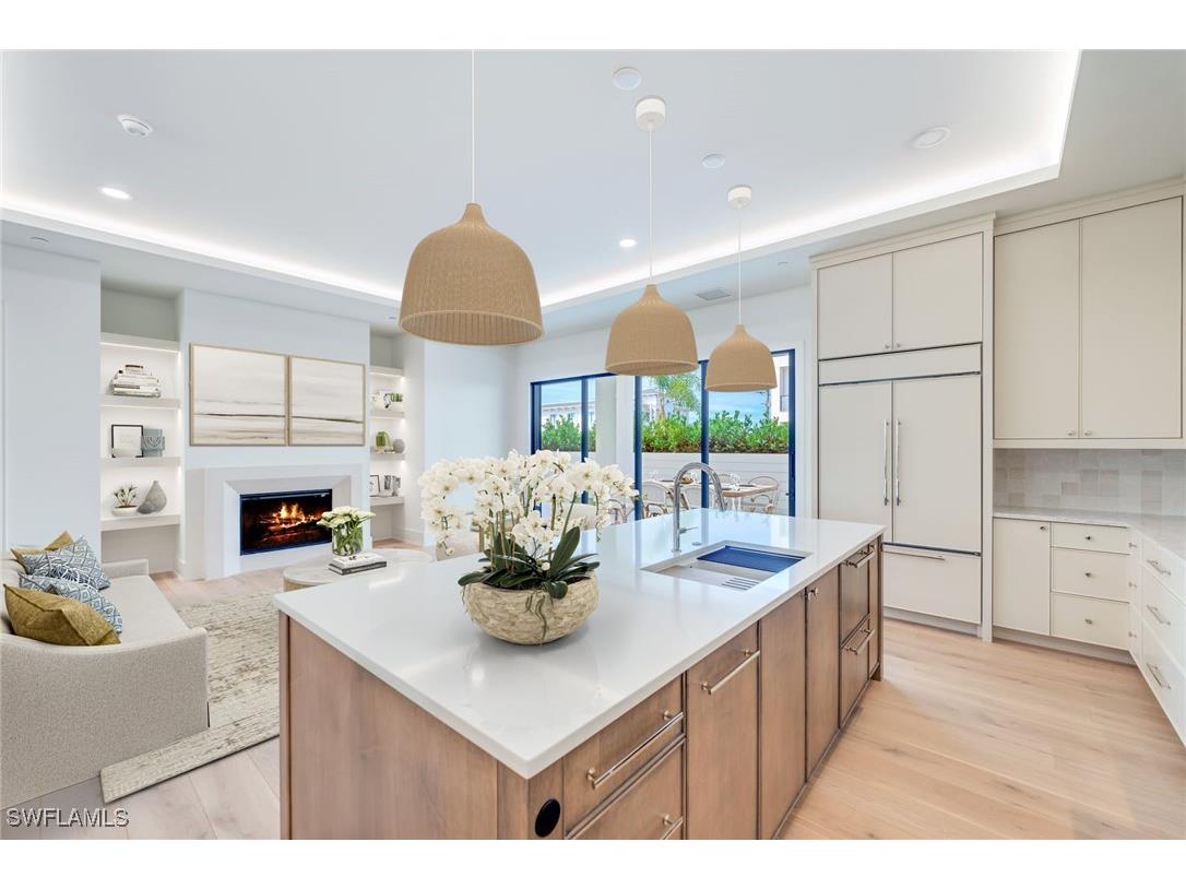 82 9th Street S #205 Naples FL 34102 224082223 image8