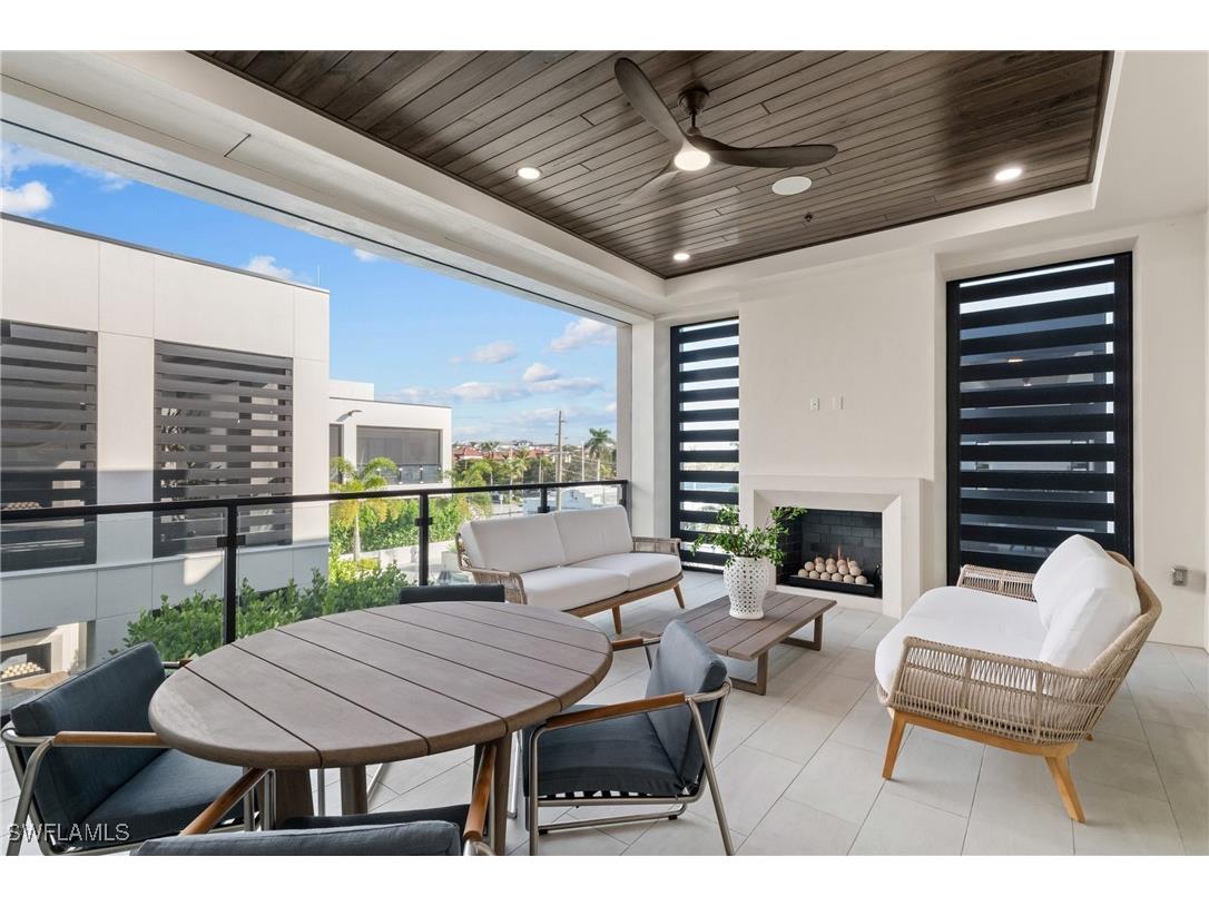 82 9th Street S #301 Naples FL 34102 225081004 image11