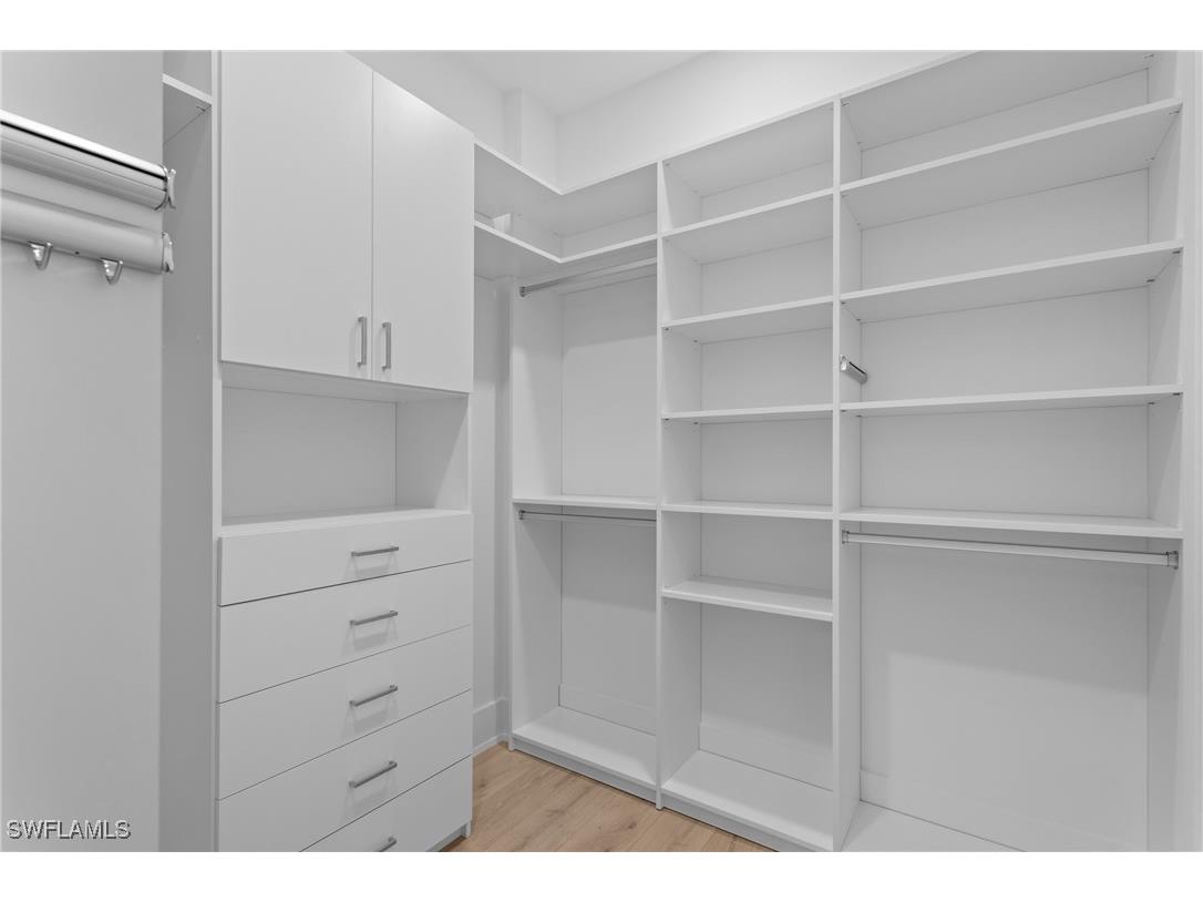 82 9th Street S #301 Naples FL 34102 225081004 image16