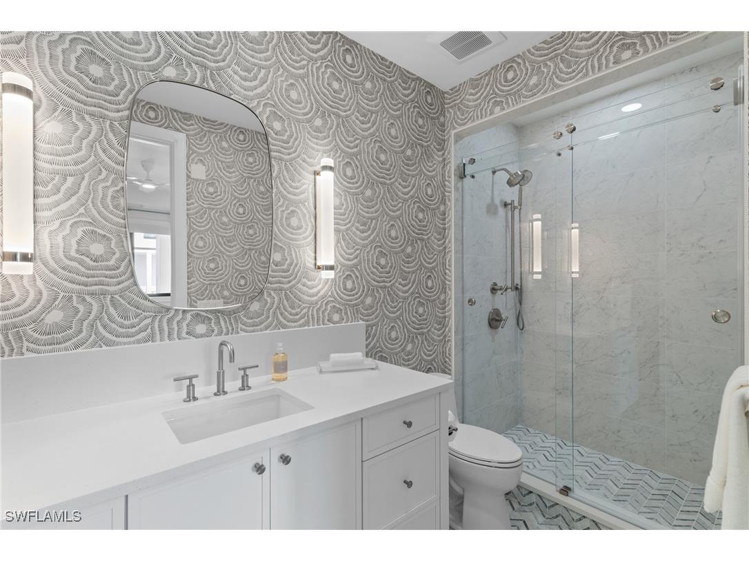 82 9th Street S #301 Naples FL 34102 225081004 image23