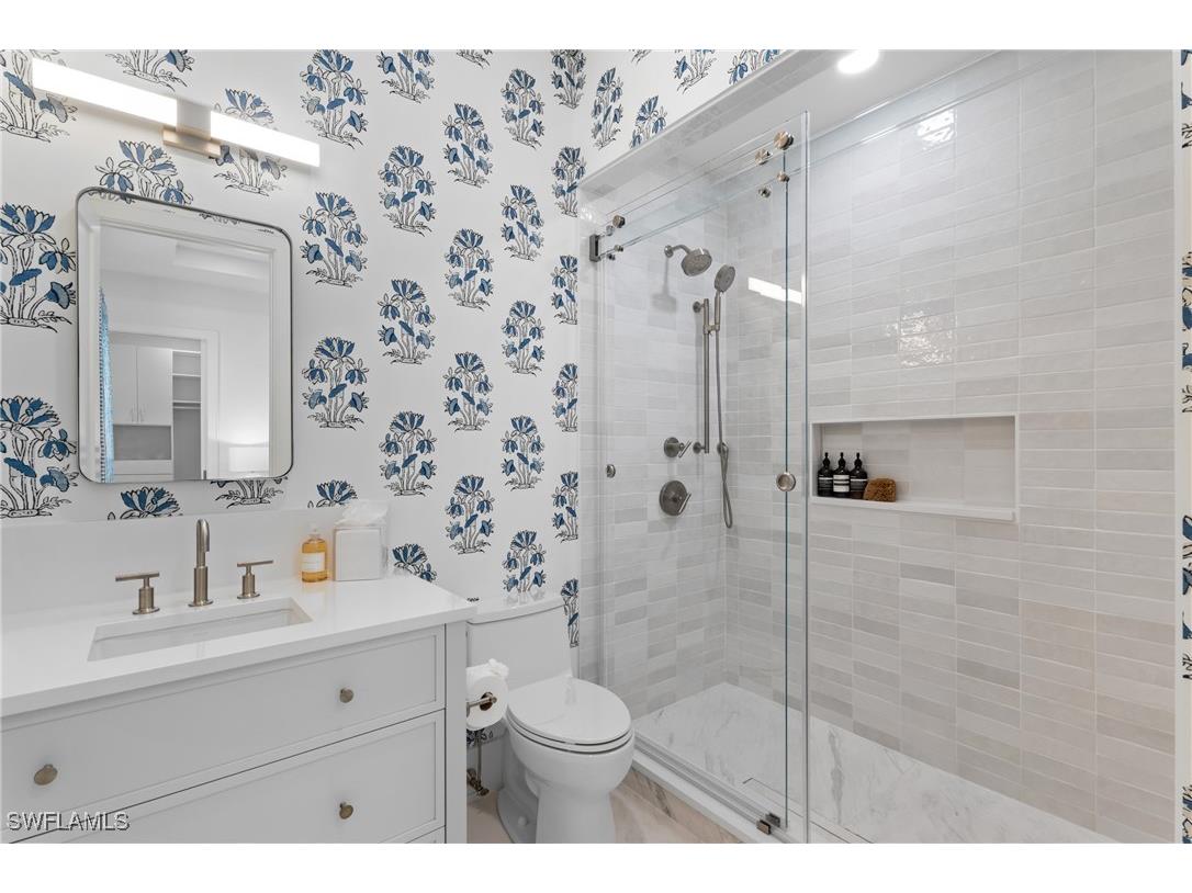 82 9th Street S #301 Naples FL 34102 225081004 image27