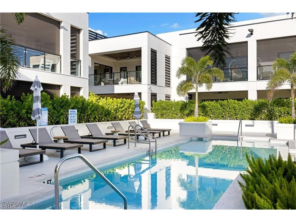 82 9th Street S #301 Naples FL 34102 225081004 image42