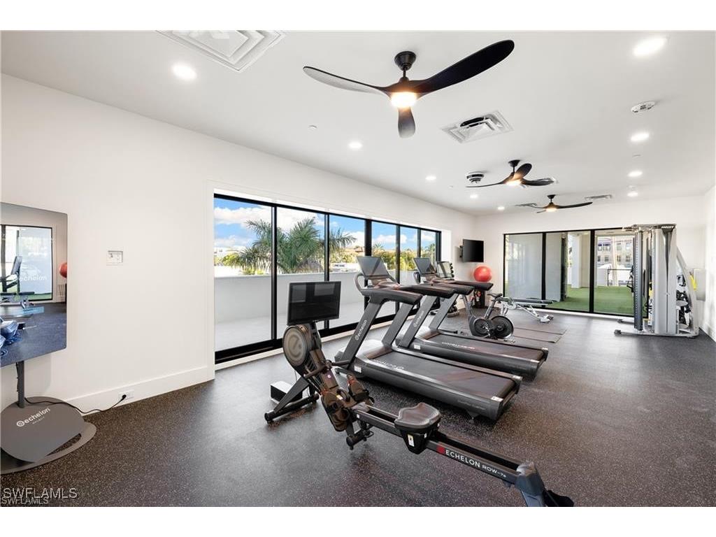 82 9th Street S #301 Naples FL 34102 225081004 image47