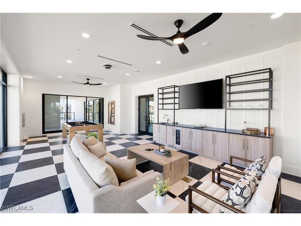 82 9th Street S #301 Naples FL 34102 225081004 image49