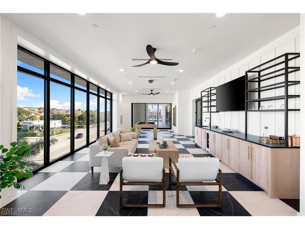 82 9th Street S #301 Naples FL 34102 225081004 image50