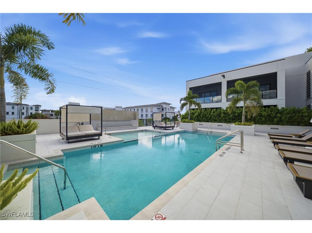 82 9th Street S #303 Naples FL 34102 225014876 image20