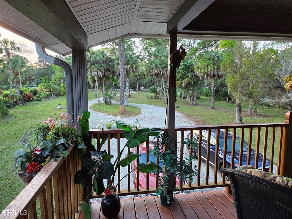 820 3rd Street SW Naples FL 34117 2025024732 image6