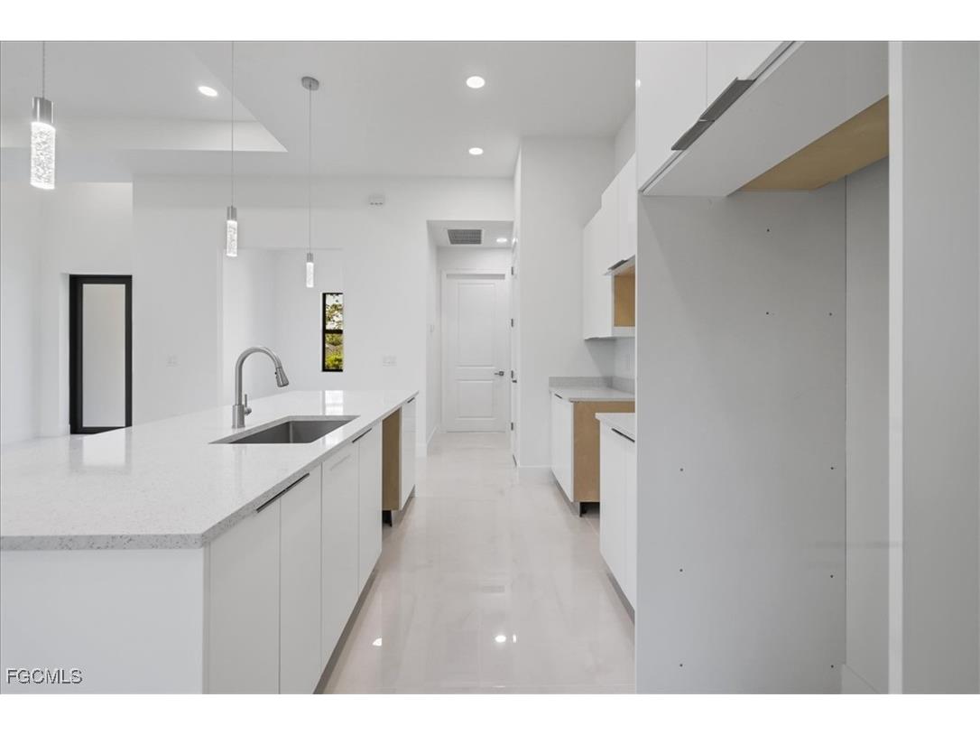 820 Ashland Street E Lehigh Acres FL 33974 2025003916 image3