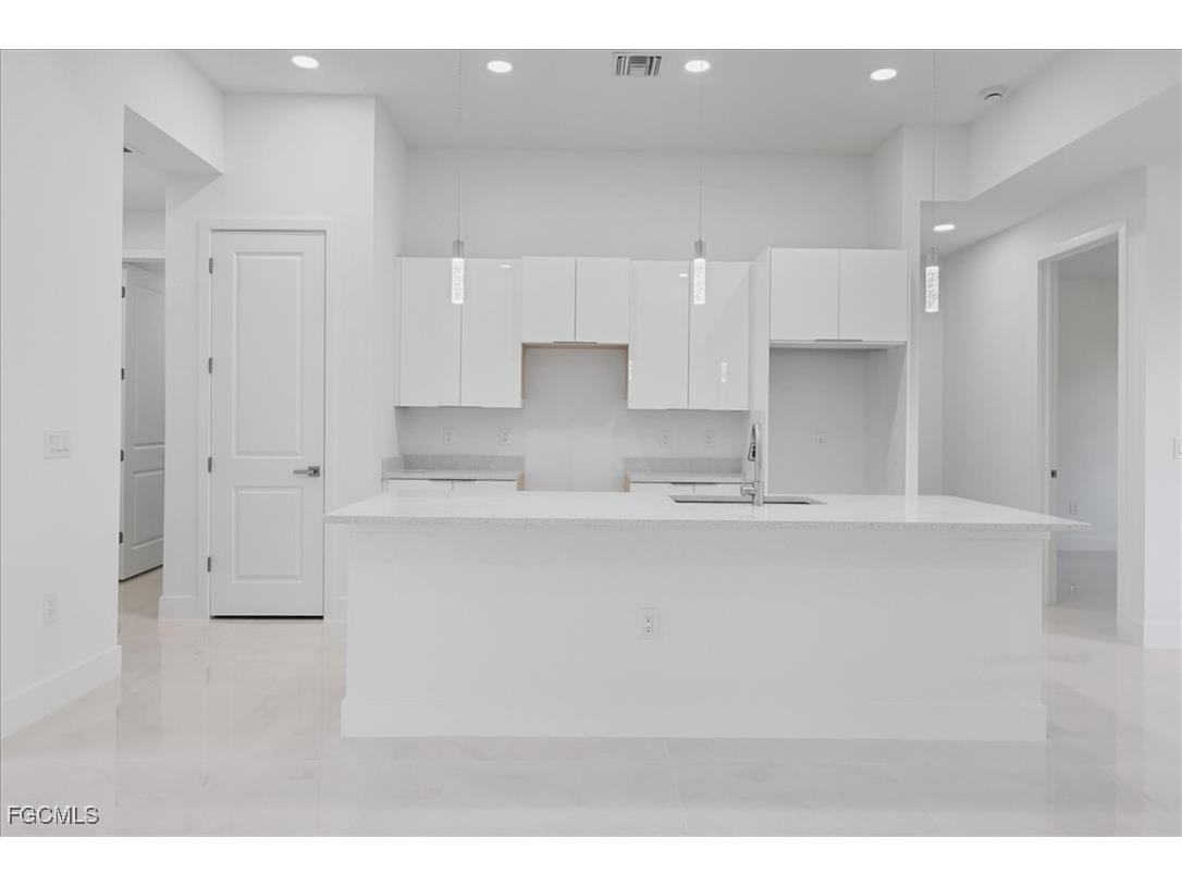 820 Ashland Street E Lehigh Acres FL 33974 2025003916 image4