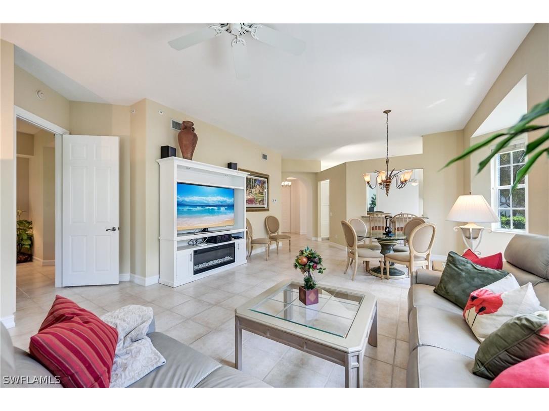 820 Bentwater Circle #101 Naples FL 34108 226012010 image5