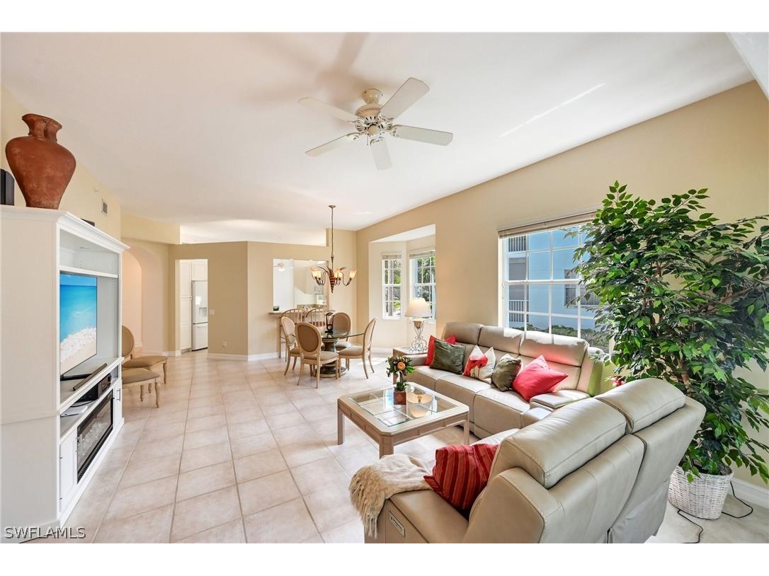 820 Bentwater Circle #101 Naples FL 34108 226012010 image6