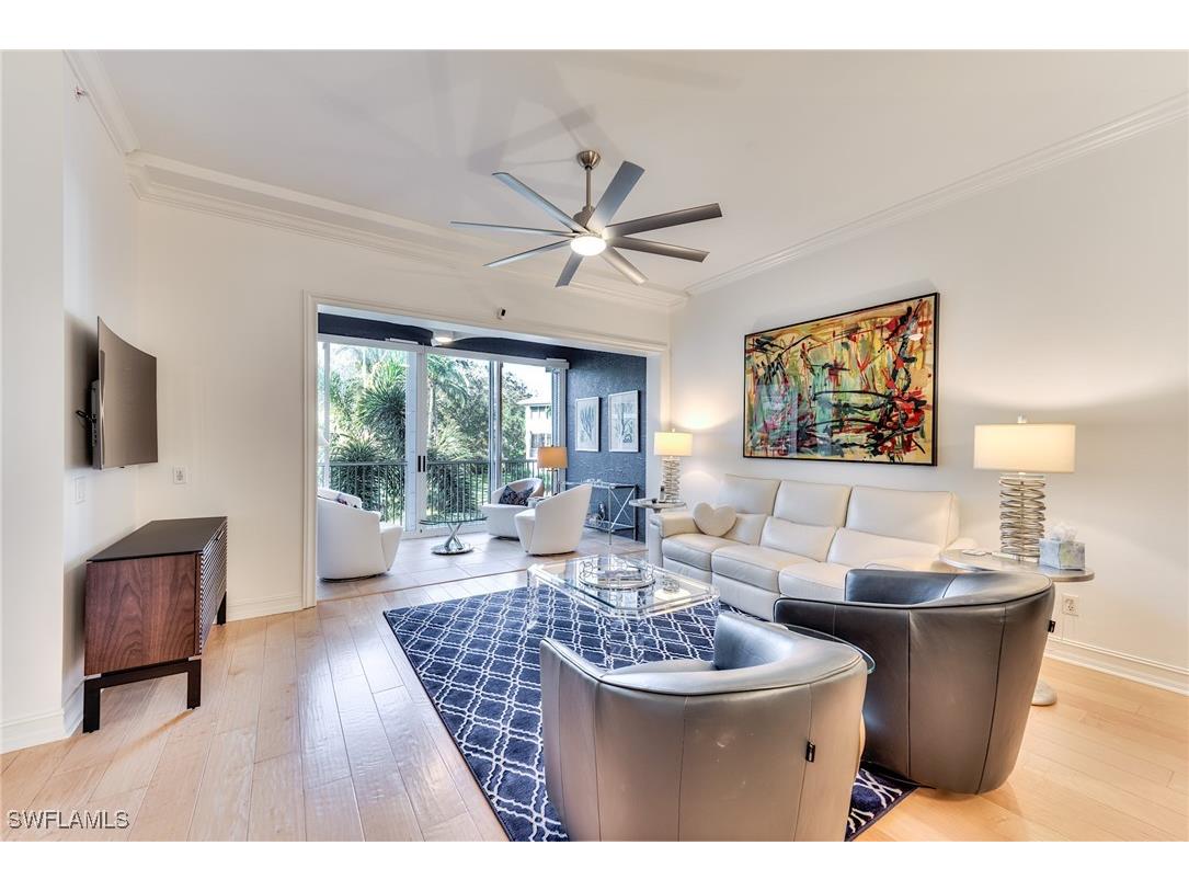 820 Bentwater Circle #103 Naples FL 34108 225005375 image1