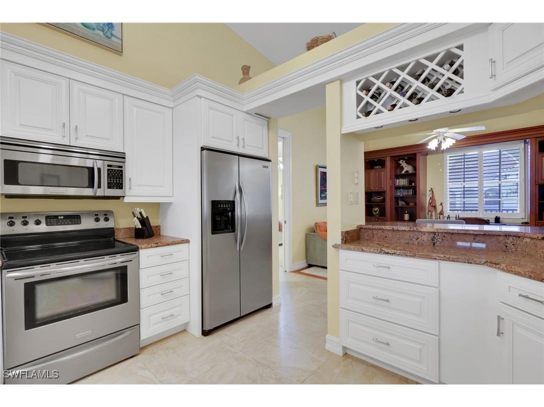 820 Bentwater Circle #202 Naples FL 34108 225079879 image10