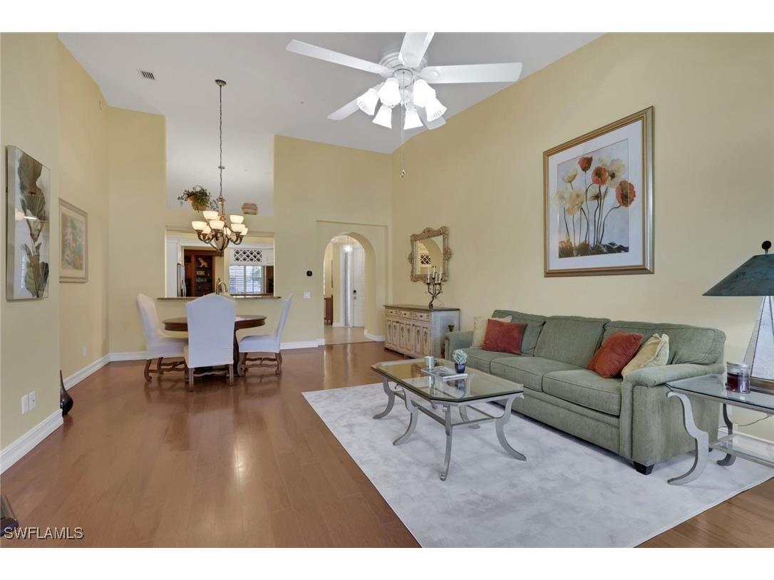 820 Bentwater Circle #202 Naples FL 34108 225079879 image15