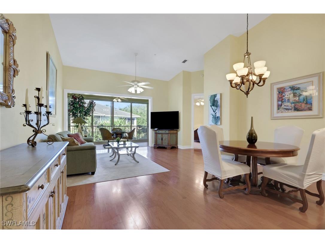 820 Bentwater Circle #202 Naples FL 34108 225079879 image3