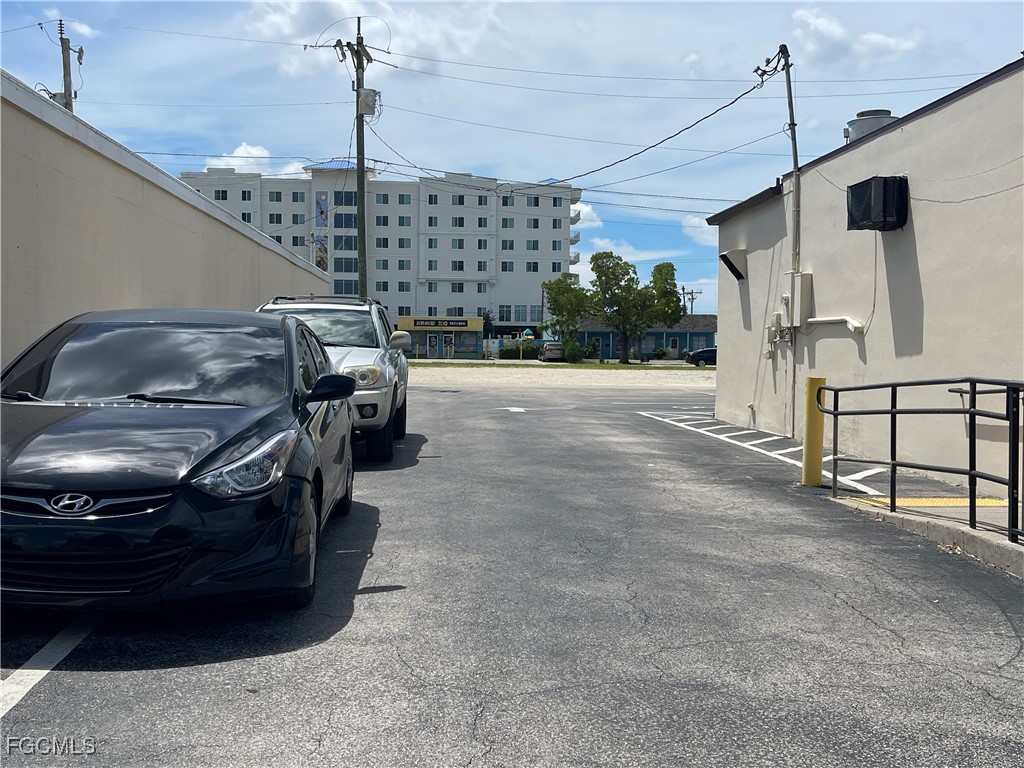 820 Cape Coral Parkway E Cape Coral FL 33904 2025021113 image10