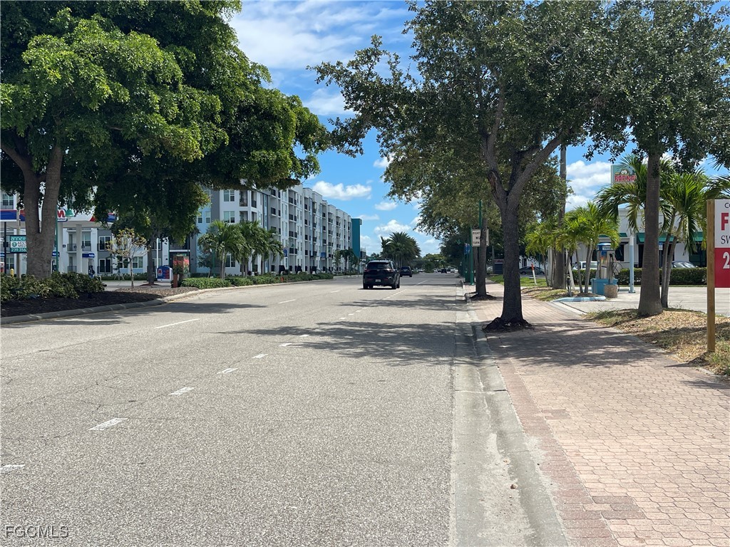 820 Cape Coral Parkway E Cape Coral FL 33904 2025021113 image11