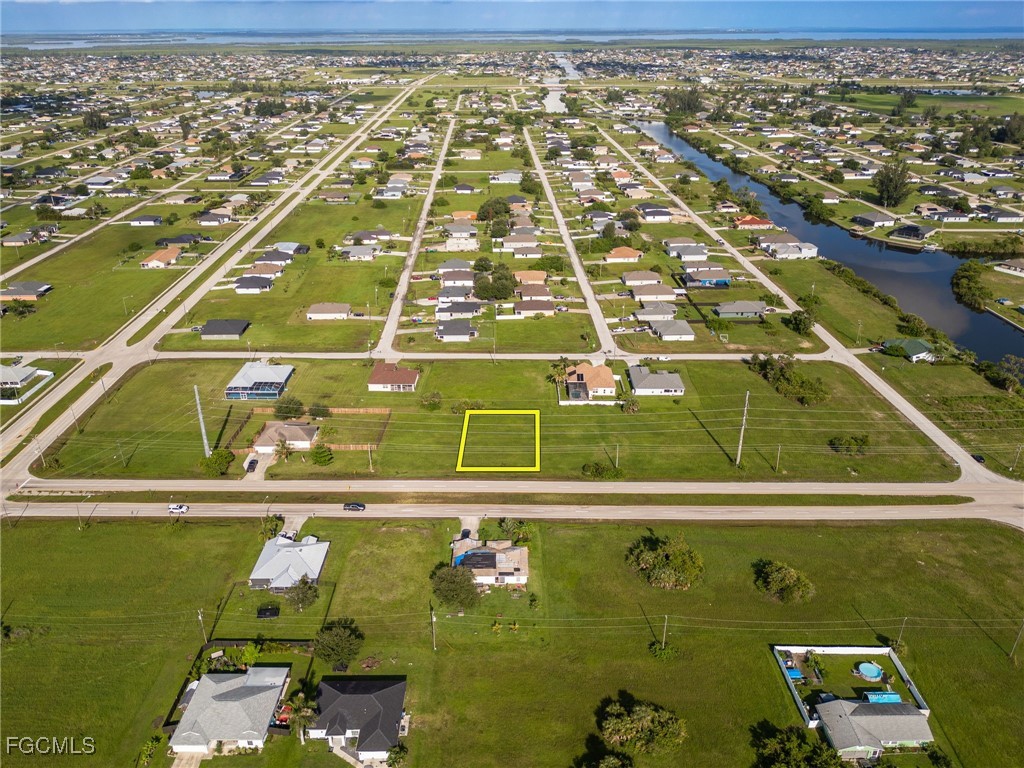 820 El Dorado Boulevard N Cape Coral FL 33993 2025002085 image8