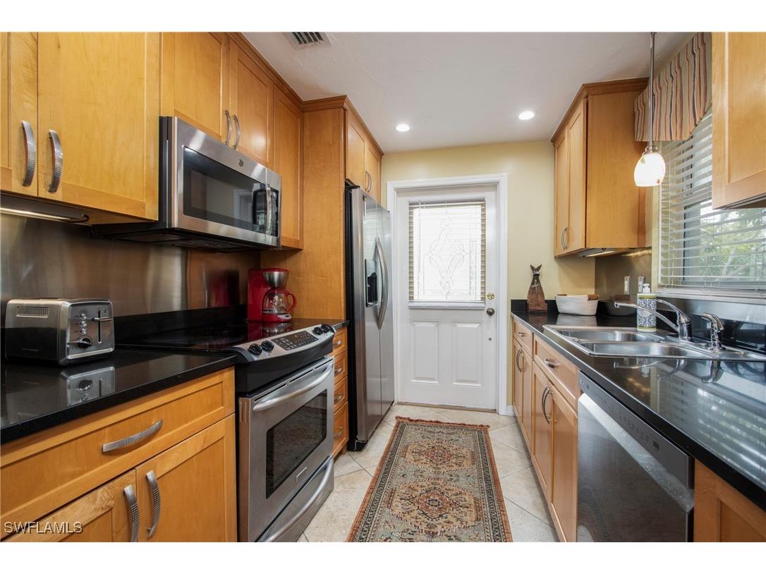 820 Ketch Drive #8 Naples FL 34103 225075967 image8