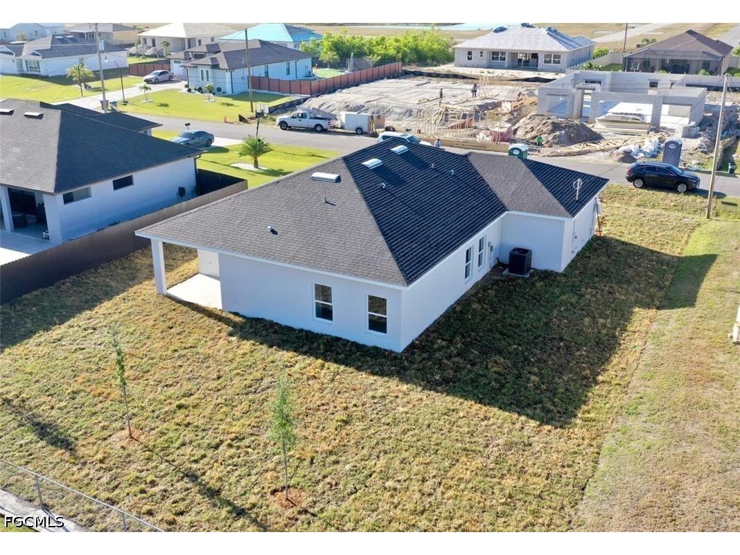 820 NE 7th Place Cape Coral FL 33993 2026026920 image2