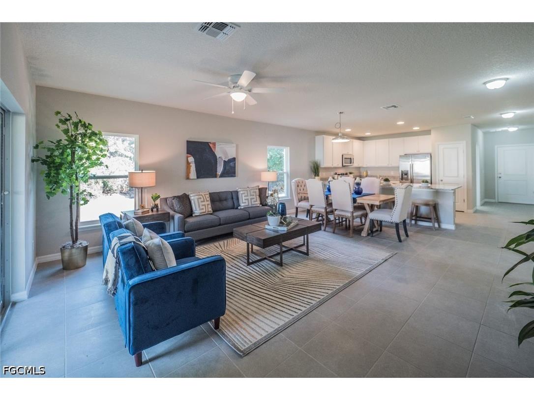 820 NE 7th Place Cape Coral FL 33993 2026026920 image8