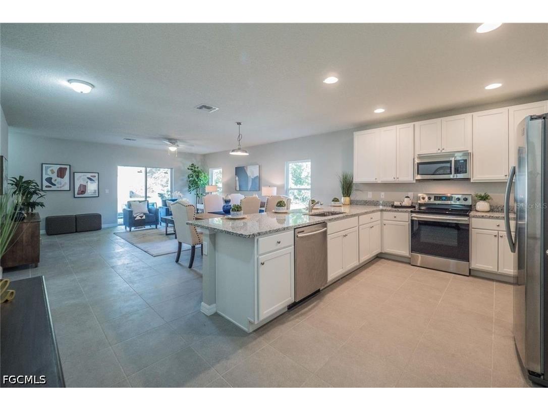 820 NE 7th Place Cape Coral FL 33993 2026026920 image9