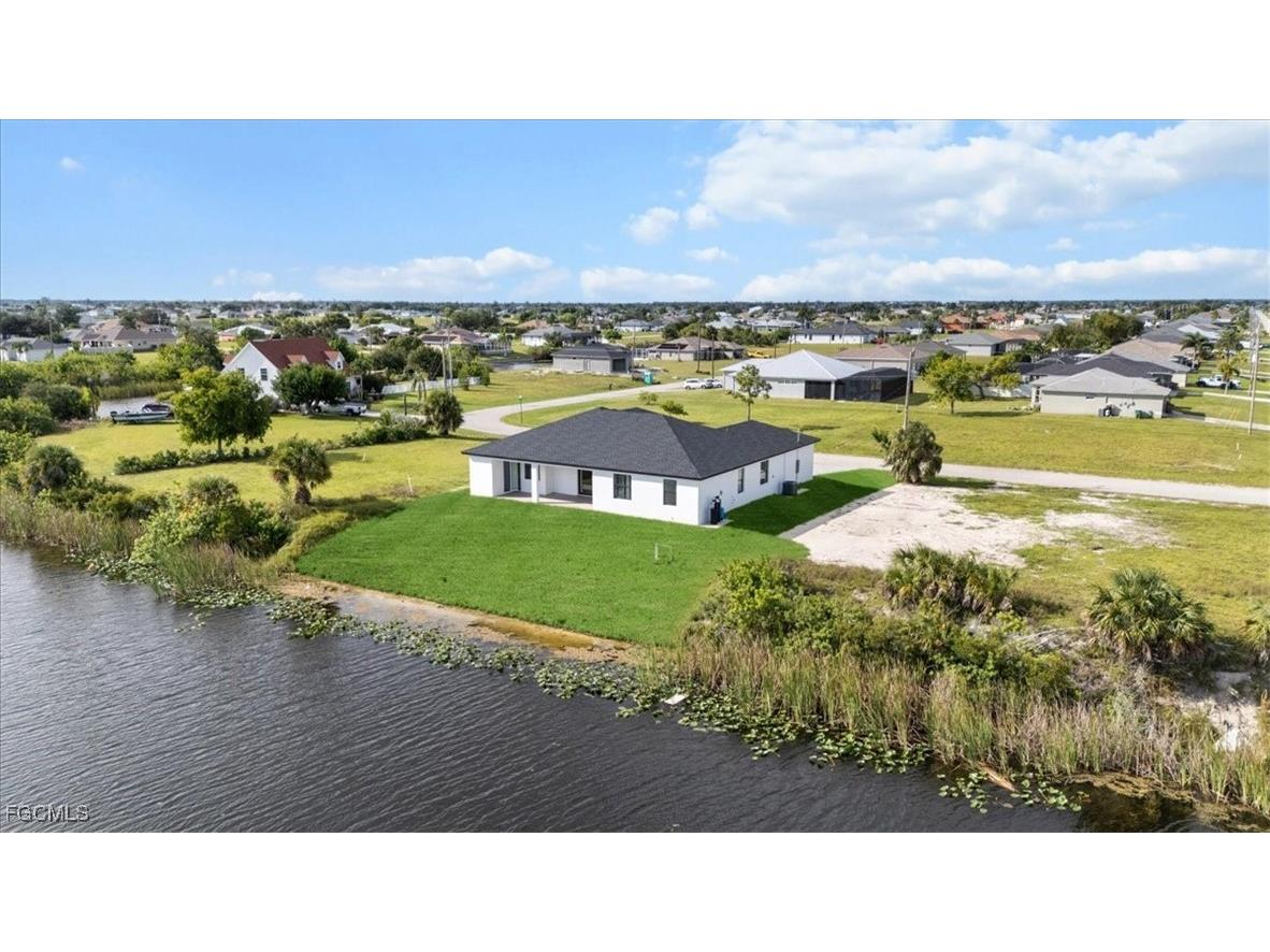 820 NW 9th Street Cape Coral FL 33993 2025014106 image44