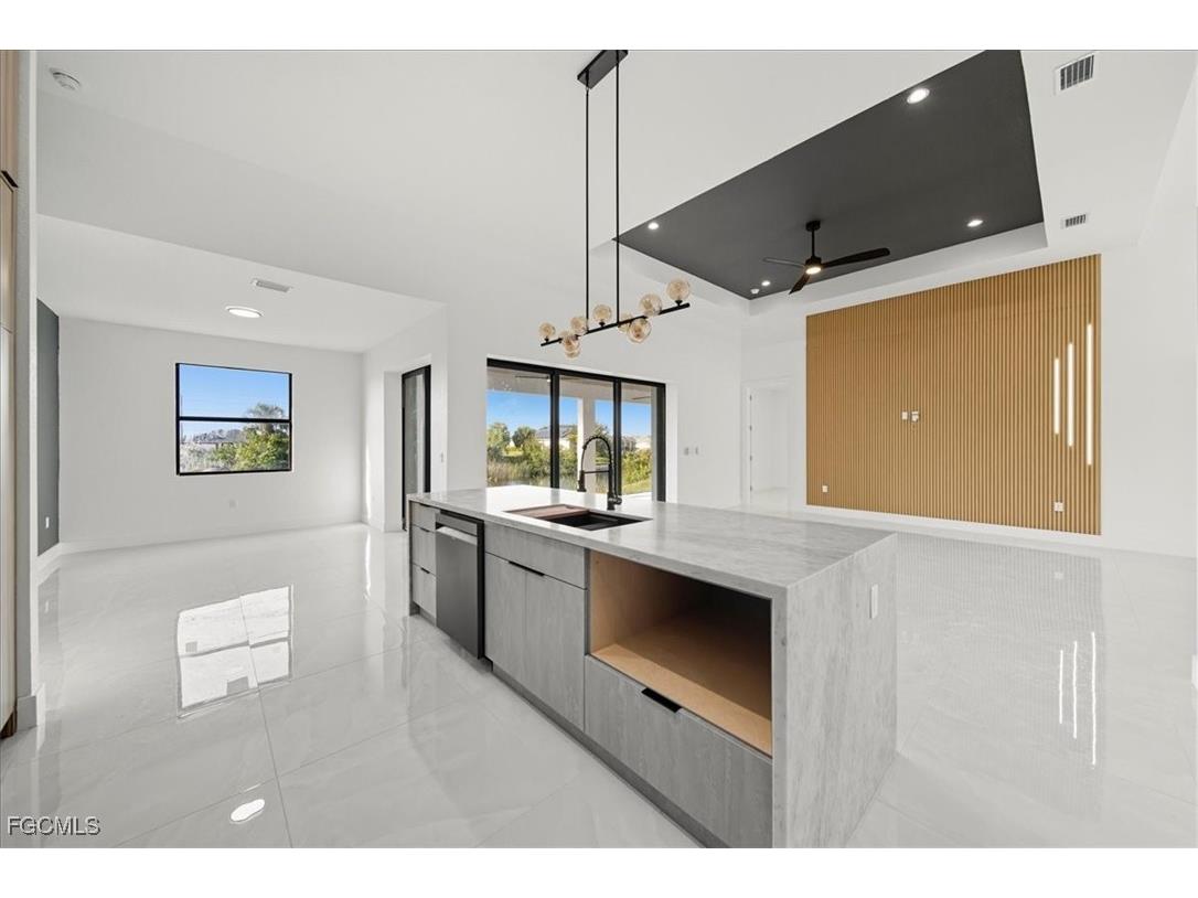 820 NW 9th Street Cape Coral FL 33993 2025014106 image9